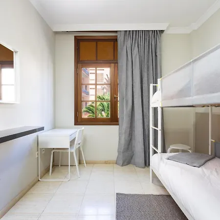 New Bright And Central With 2 Bedrooms 아파트 *