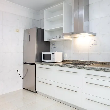 New Bright And Central With 2 Bedrooms Apartament