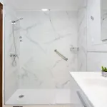 Apartamento New Bright And Central With 2 Bedrooms