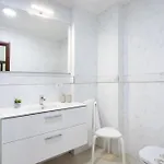 Apartamento New Bright And Central With 2 Bedrooms